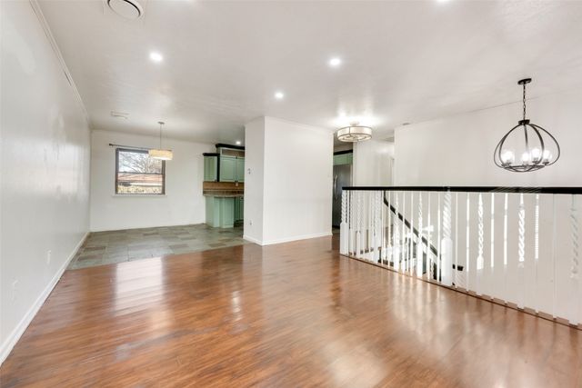 129 Senter Valley Road, Irving, TX 75060