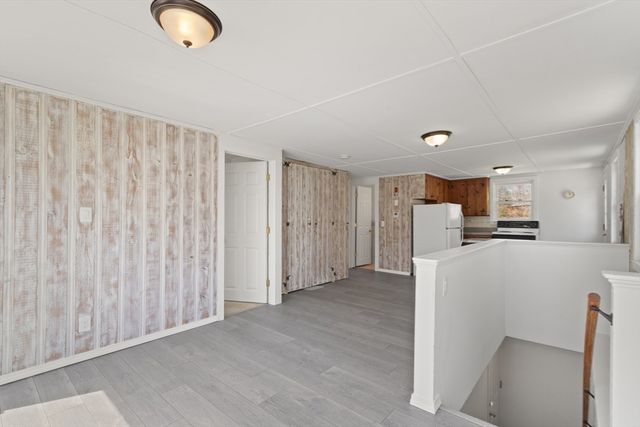7 Lake View Blvd, Plymouth, MA 02360
