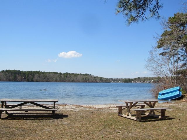 7 Lake View Blvd, Plymouth, MA 02360