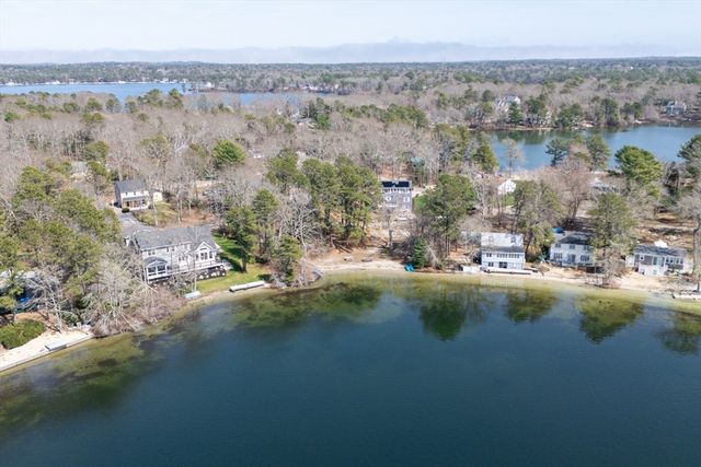 7 Lake View Blvd, Plymouth, MA 02360