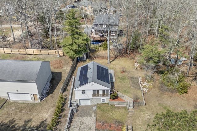 7 Lake View Blvd, Plymouth, MA 02360