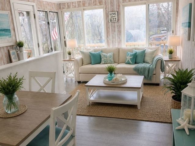 7 Lake View Blvd, Plymouth, MA 02360
