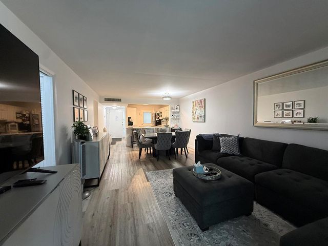 6161 NW 2nd Avenue 114, Boca Raton, FL 33487