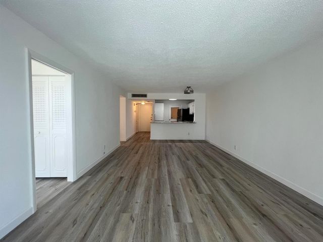 6161 NW 2nd Avenue 114, Boca Raton, FL 33487