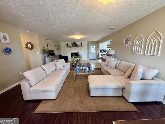 83 Edward Kirkland Road, Hazlehurst, GA 31539