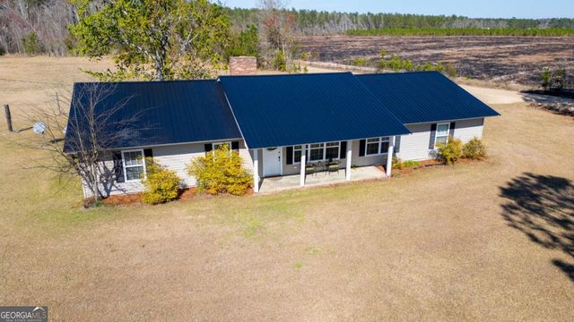83 Edward Kirkland Road, Hazlehurst, GA 31539