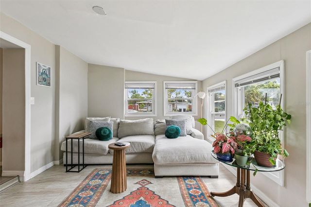 2732 HERTHA AVENUE, Orlando, FL 32826