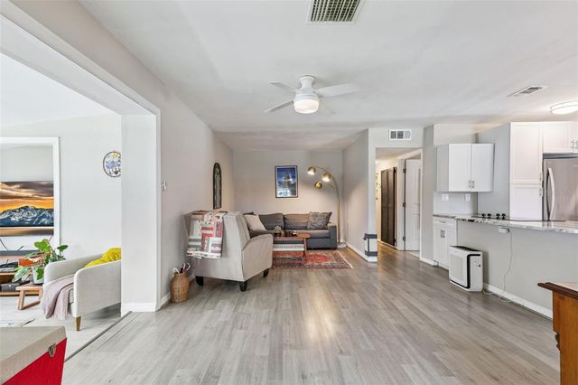 2732 HERTHA AVENUE, Orlando, FL 32826