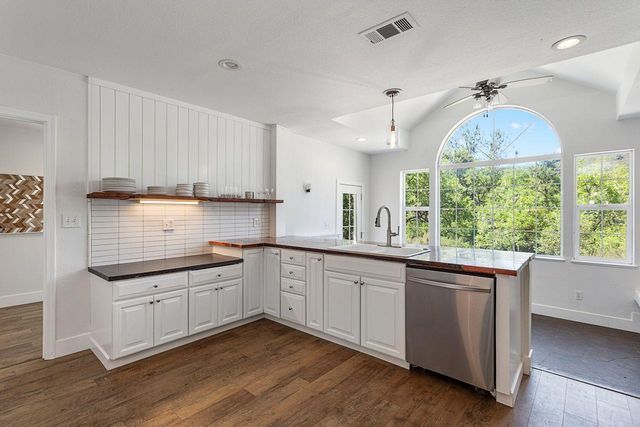 3266 Campbell Cir, Rescue, CA 95672