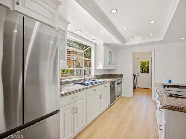 2285 N Indian Hill, Claremont, CA 91711