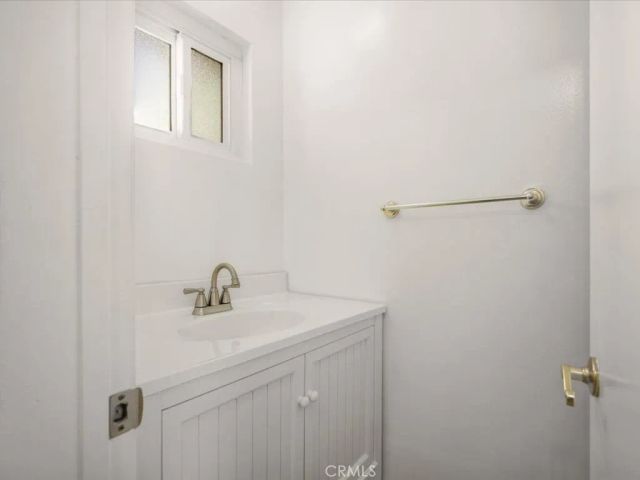 2285 N Indian Hill, Claremont, CA 91711