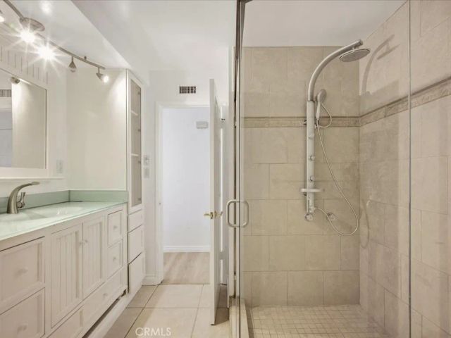 2285 N Indian Hill, Claremont, CA 91711