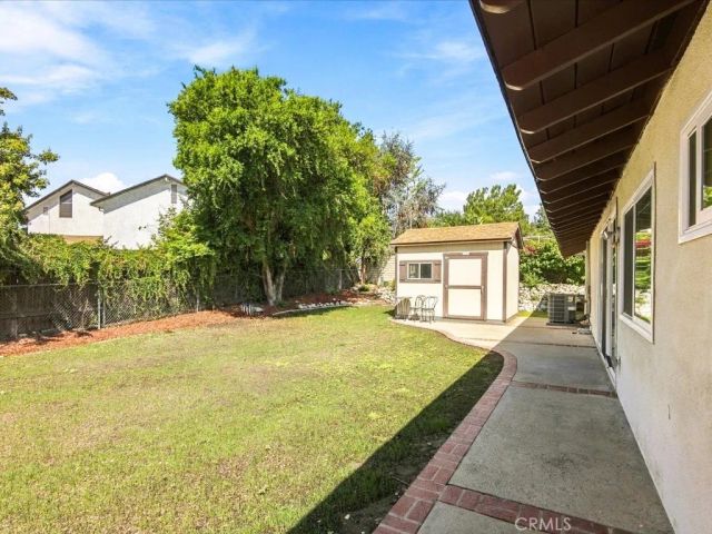 2285 N Indian Hill, Claremont, CA 91711