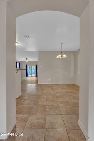 1629 SORA Way, El Paso, TX 79911