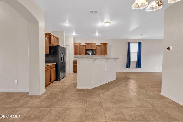 1629 SORA Way, El Paso, TX 79911