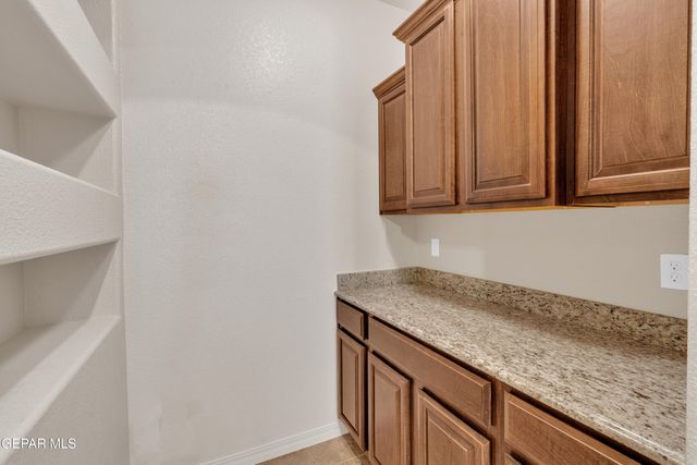 1629 SORA Way, El Paso, TX 79911