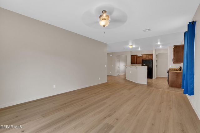 1629 SORA Way, El Paso, TX 79911