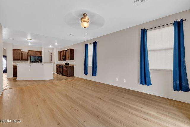 1629 SORA Way, El Paso, TX 79911