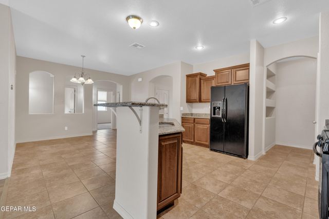 1629 SORA Way, El Paso, TX 79911