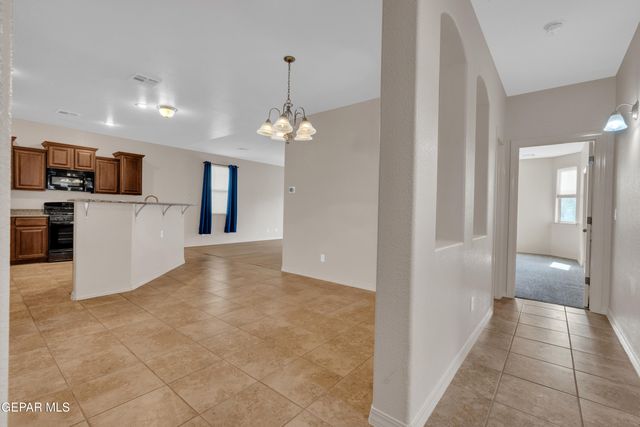 1629 SORA Way, El Paso, TX 79911