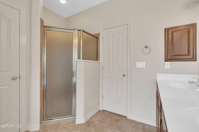 1629 SORA Way, El Paso, TX 79911