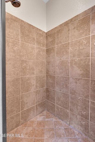 1629 SORA Way, El Paso, TX 79911