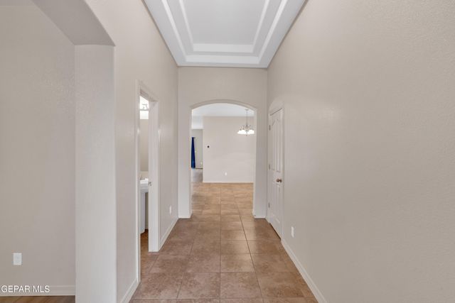 1629 SORA Way, El Paso, TX 79911