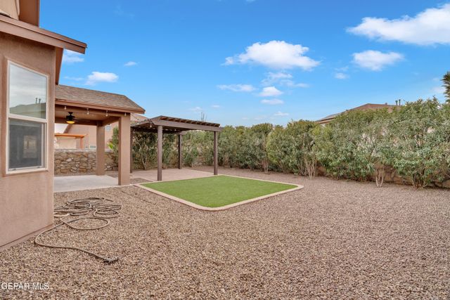 1629 SORA Way, El Paso, TX 79911