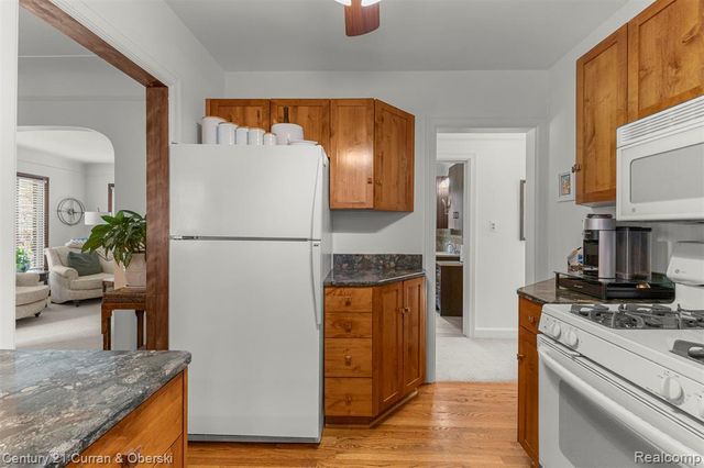 1817 N York Street, Dearborn, MI 48128