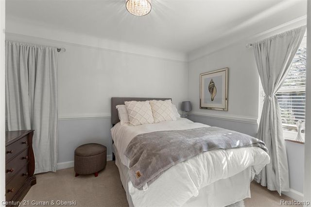 1817 N York Street, Dearborn, MI 48128