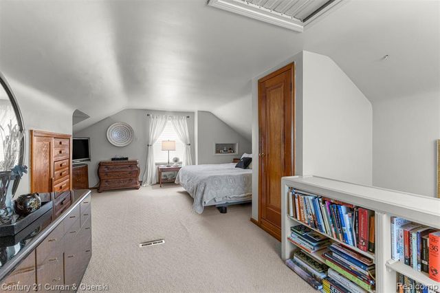 1817 N York Street, Dearborn, MI 48128