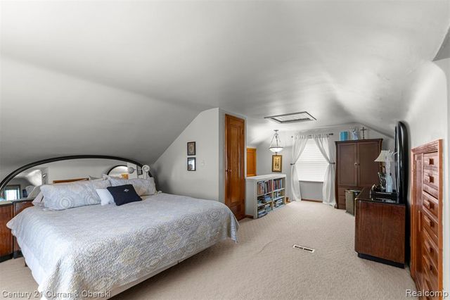 1817 N York Street, Dearborn, MI 48128