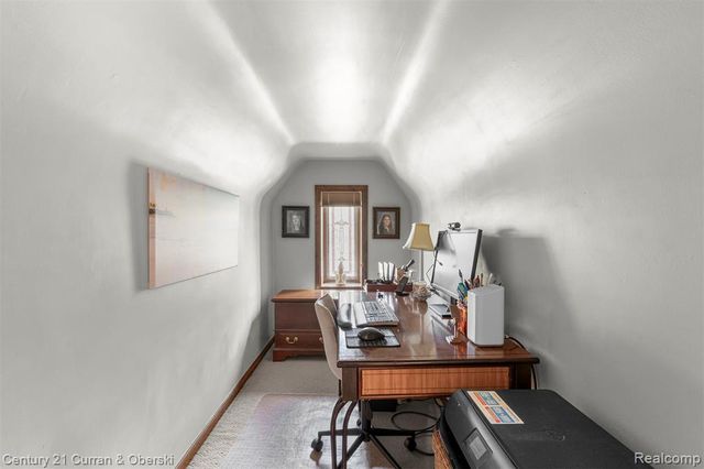 1817 N York Street, Dearborn, MI 48128