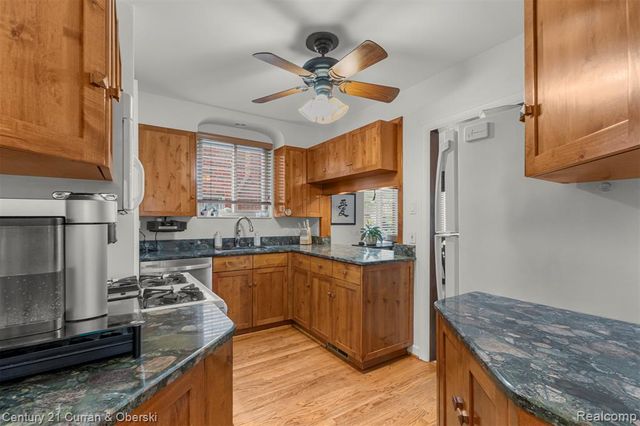 1817 N York Street, Dearborn, MI 48128