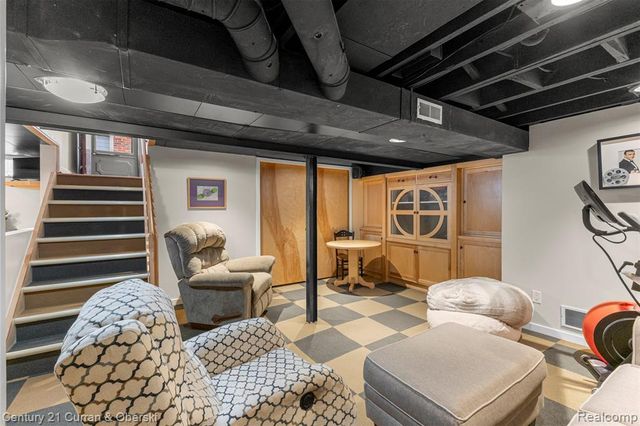 1817 N York Street, Dearborn, MI 48128