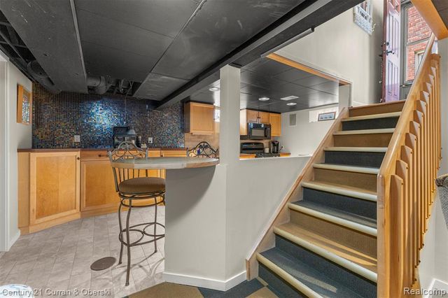 1817 N York Street, Dearborn, MI 48128