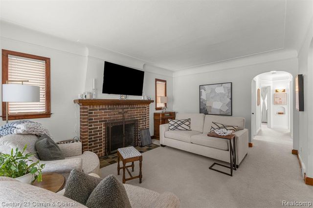 1817 N York Street, Dearborn, MI 48128