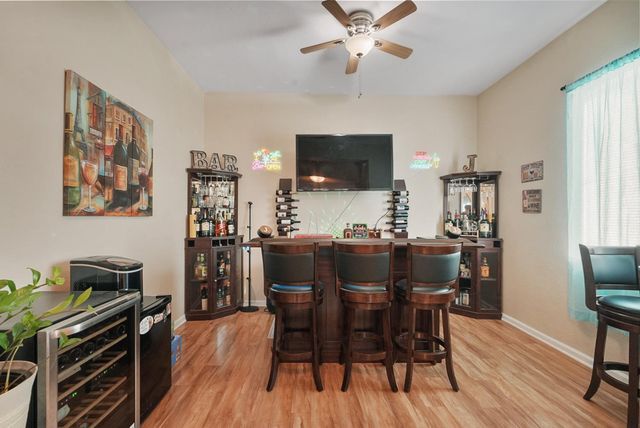 1051 Heartland Dr, Manteca, CA 95337