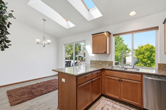 902 S Salish St, Airway Heights, WA 99224