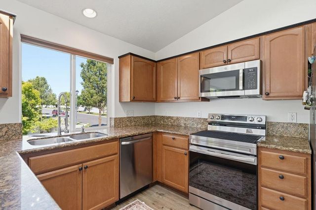 902 S Salish St, Airway Heights, WA 99224