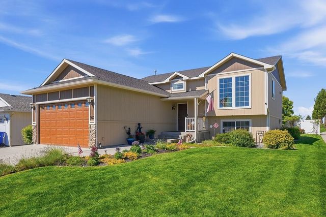 902 S Salish St, Airway Heights, WA 99224