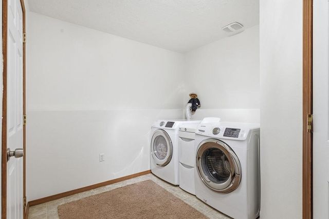 902 S Salish St, Airway Heights, WA 99224