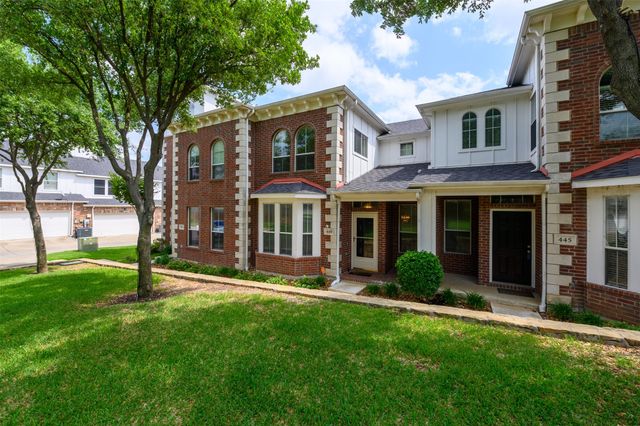 449 Legends Drive, Lewisville, TX 75057