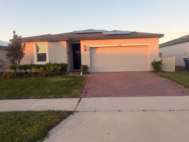 2019 Kingsmen Ct, Other City - In The State Of Florida, FL 33844