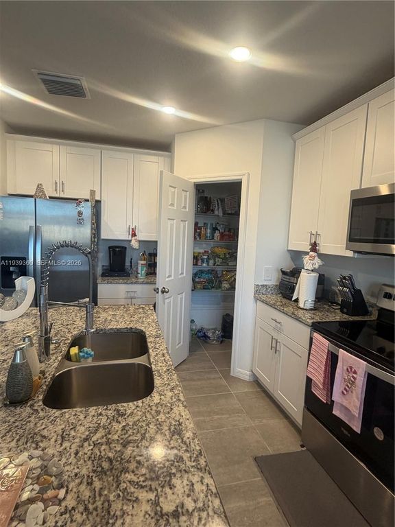 2019 Kingsmen Ct, Other City - In The State Of Florida, FL 33844