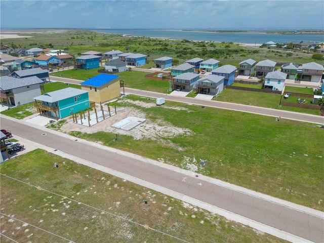 219 Port Mansfield St, Port Aransas, TX 78373