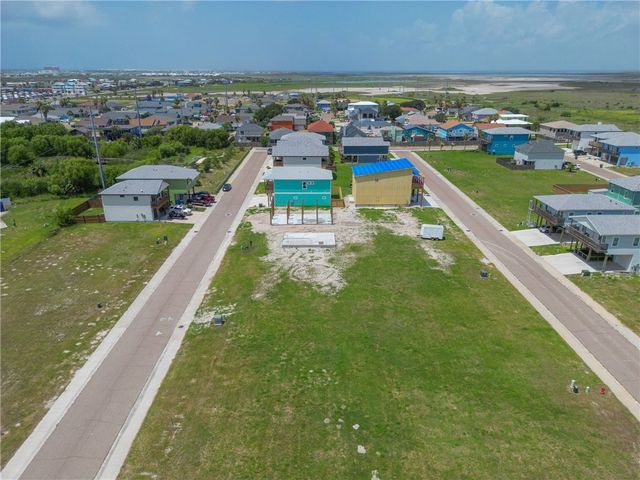 219 Port Mansfield St, Port Aransas, TX 78373