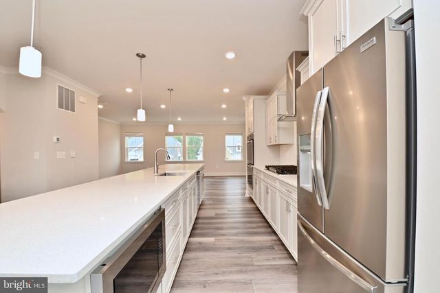 4107 CHARLES DICKENS DR, White Plains, MD 20695