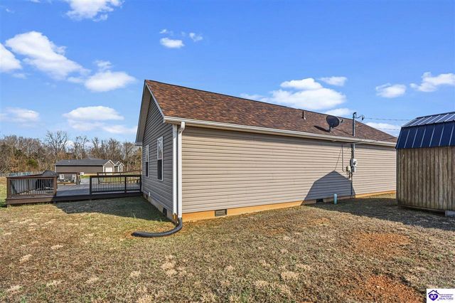 438 Willow Lake Drive, Vine Grove, KY 40175