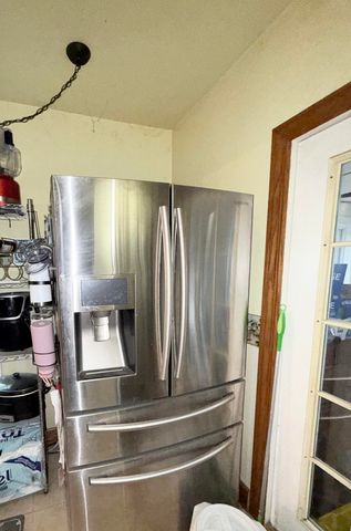 303 E Porter Avenue, Chesterton, IN 46304